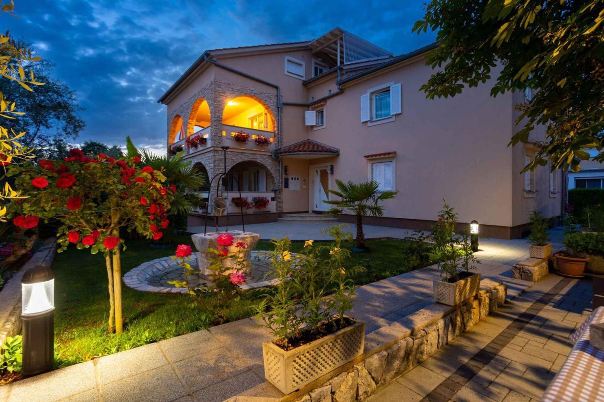 Malinska Apartment 1 Sveti Anton  Buitenkant foto